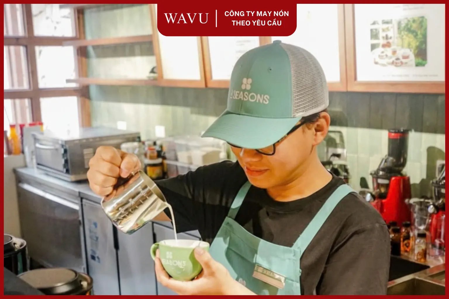 N&oacute;n kết đồng phục nh&acirc;n vi&ecirc;n c&agrave; ph&ecirc;