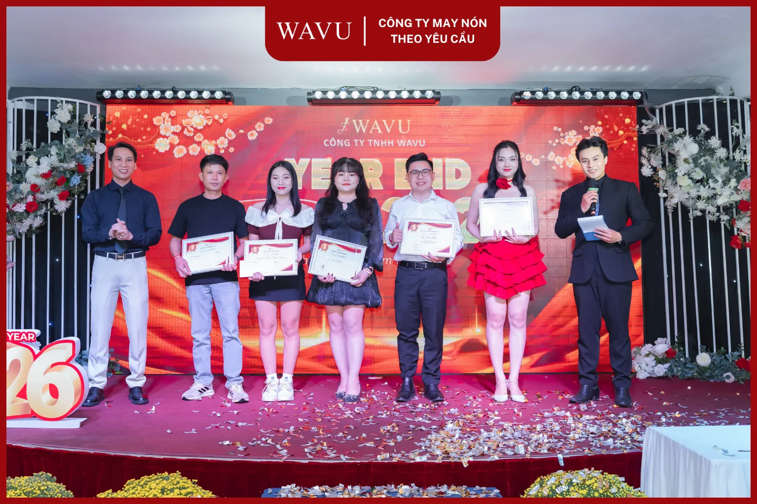 vinh danh: Tri ân những "Viên gạch vàng"